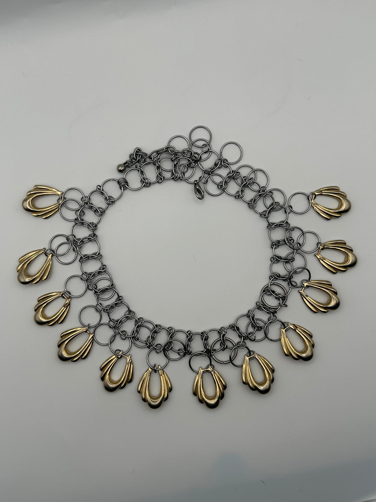 Collier Aergia