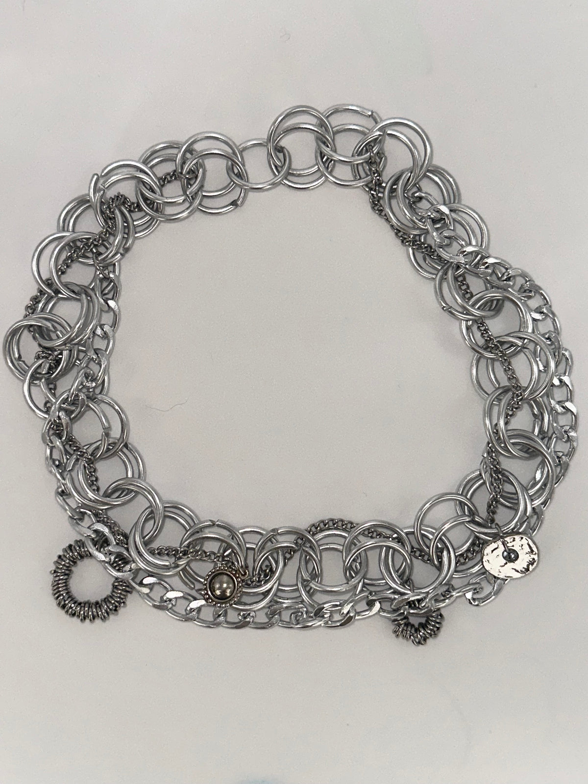 Collier anora