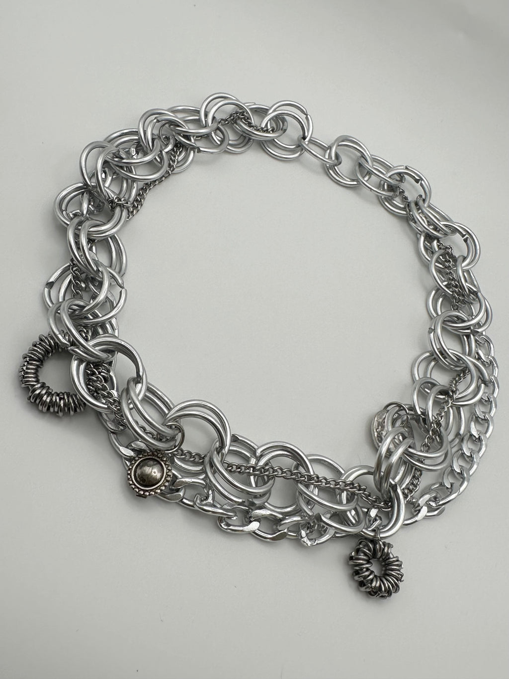 Collier anora